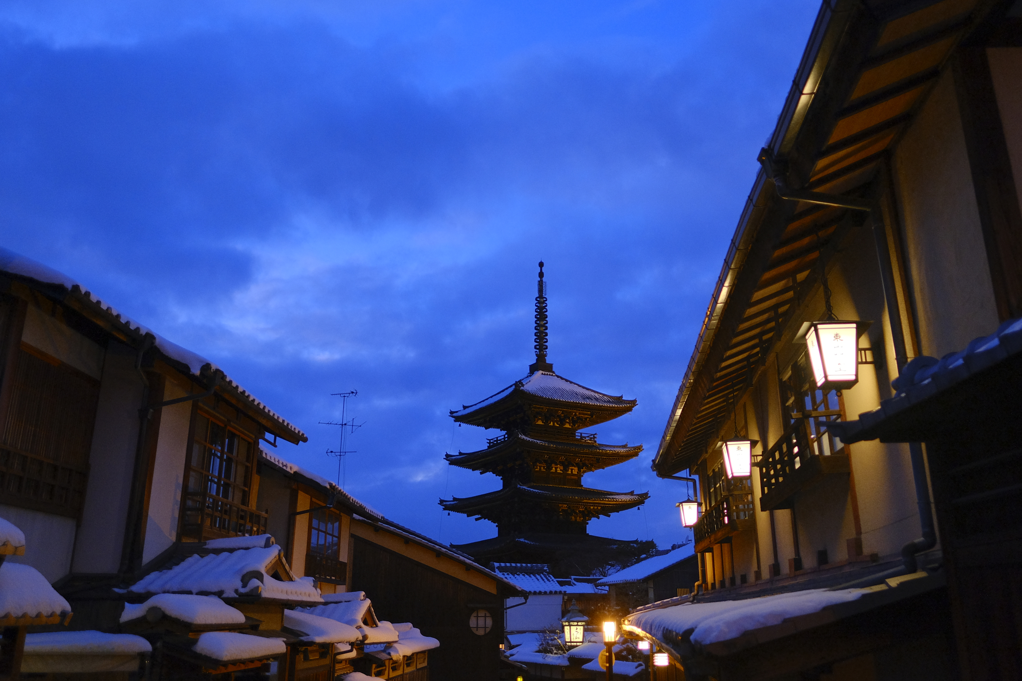 Snow-kissed Yasaka Pagoda