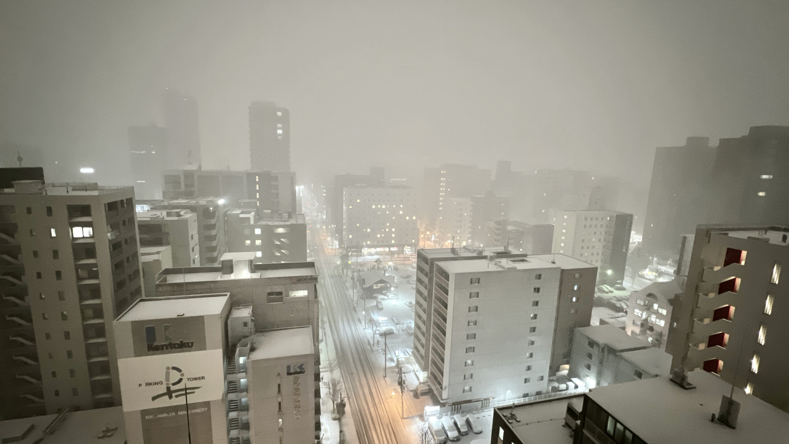 The first heavy snow in Sapporo